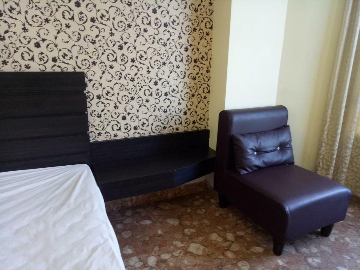 Assam Jatri Niwas Hotel Puri Buitenkant foto